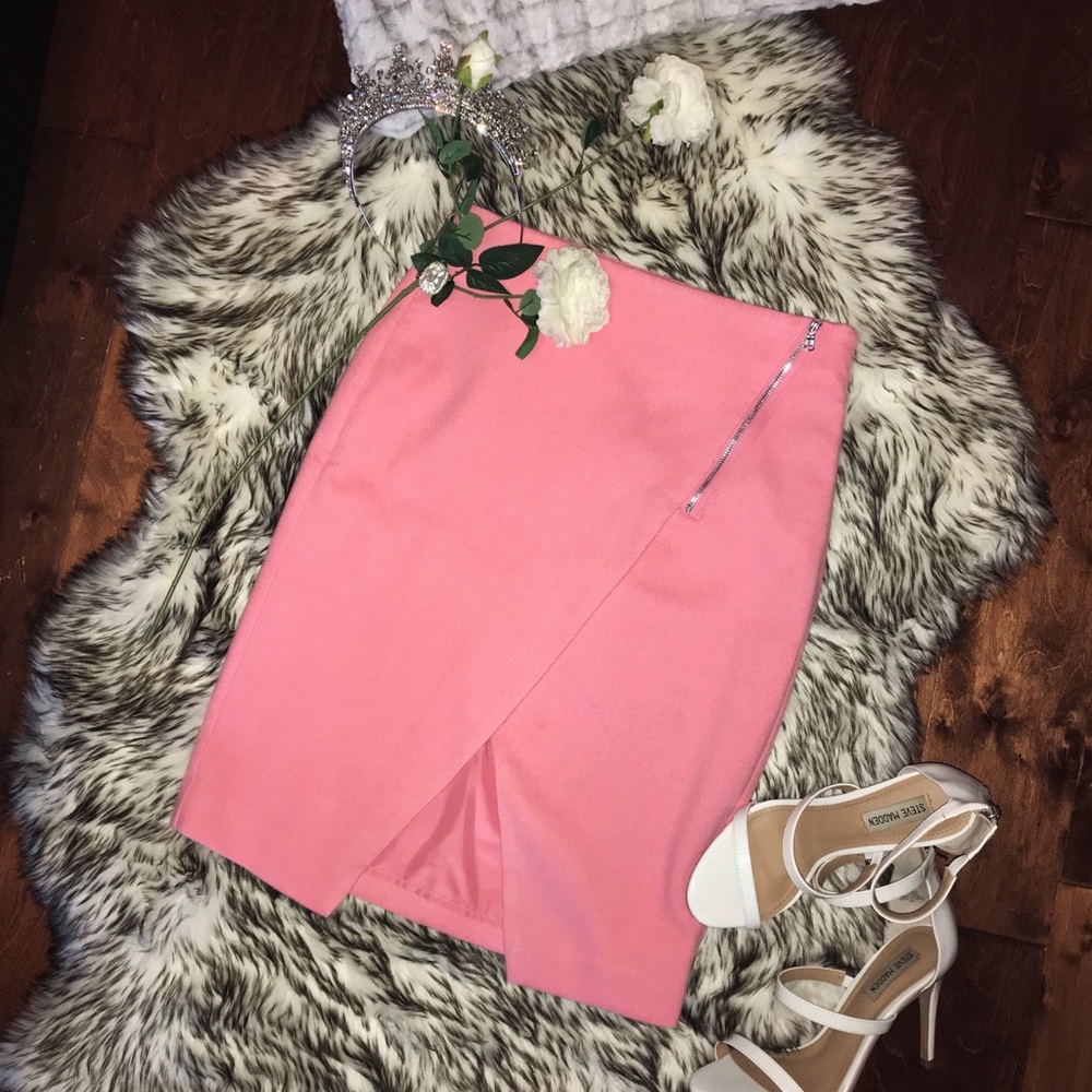 🆕LOFT PINK PENCIL SKIRT. WITH TAGS!